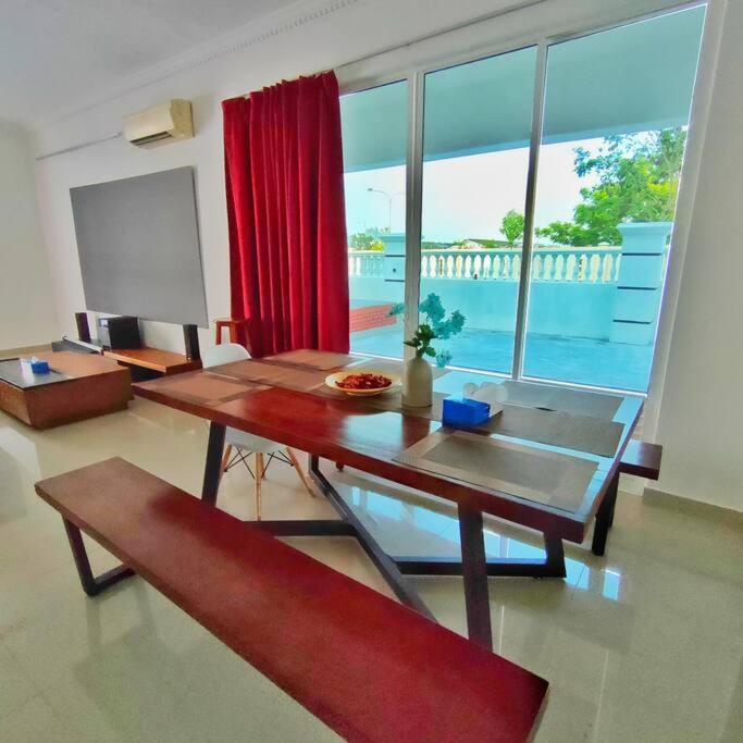3 Storey Swimming Pool&Projector House Setia Alam Шах-Алам Экстерьер фото
