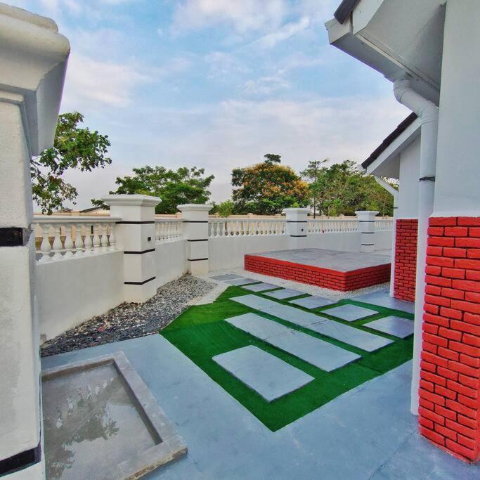 3 Storey Swimming Pool&Projector House Setia Alam Шах-Алам Экстерьер фото